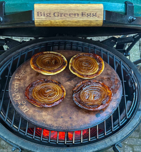 Tarte Tatin van Fifth Rib, geroosterde ui en Aceto-karamel